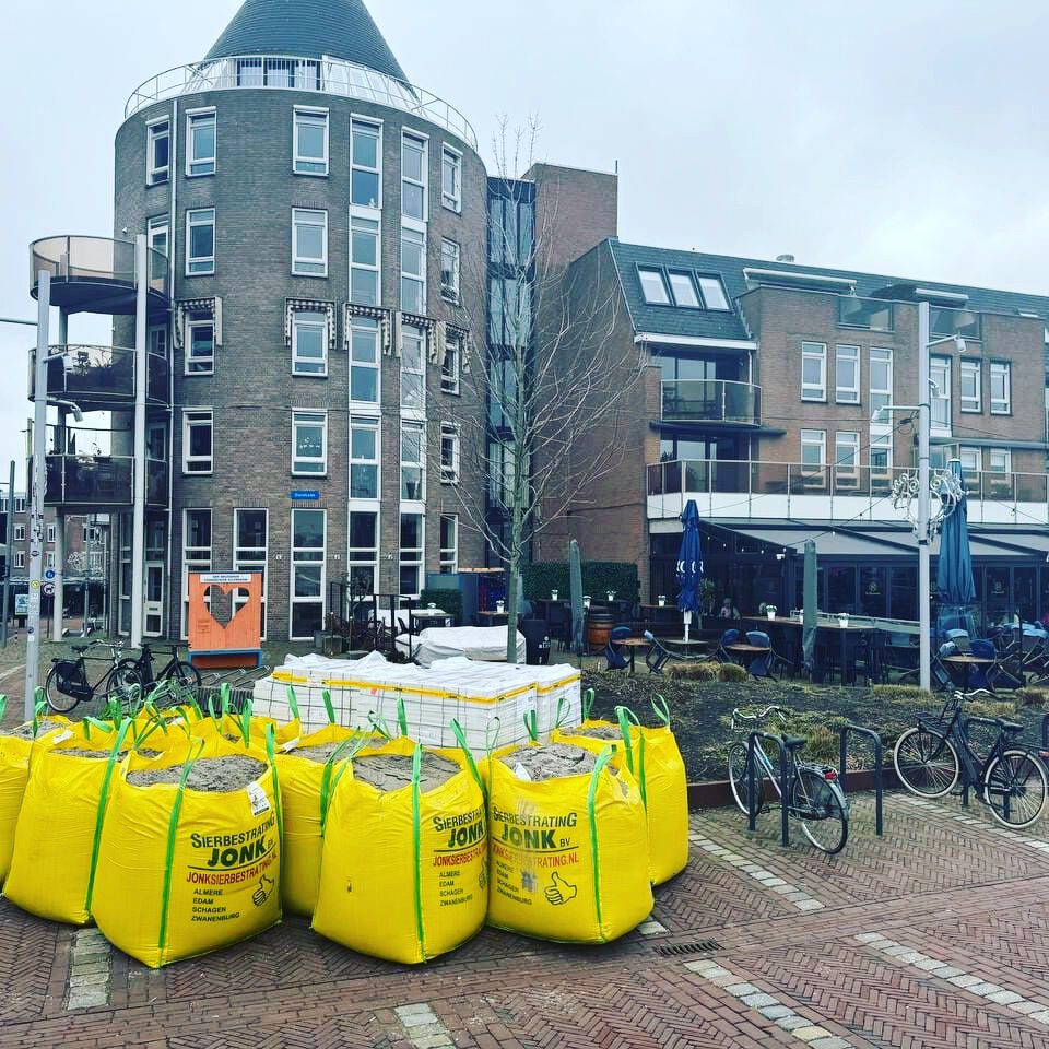 Instagram post from deharmoniealmere. This post is in position 1.