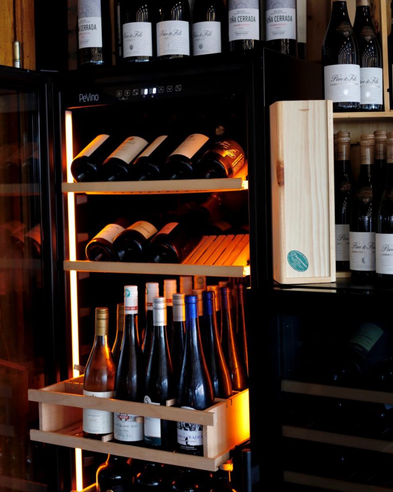 Instagram post from deharmoniealmere. This post is in position 3.