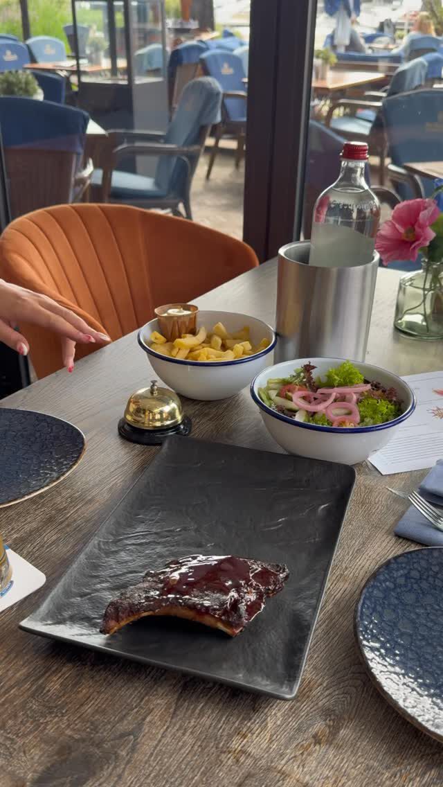 Instagram post from deharmoniealmere. This post is in position 1.